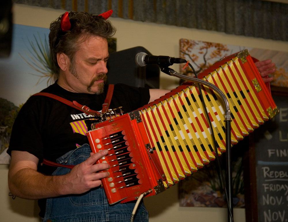 Zydeco Blanco w Leif Oines at Redbud Cafe on Halloween night ...
